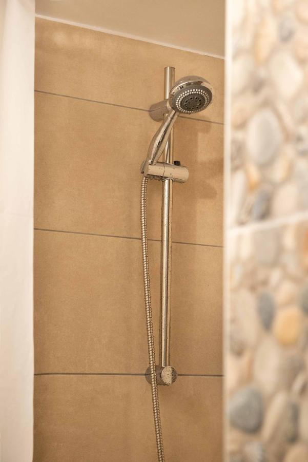 Filopappou Decent Apartment Athens Luaran gambar